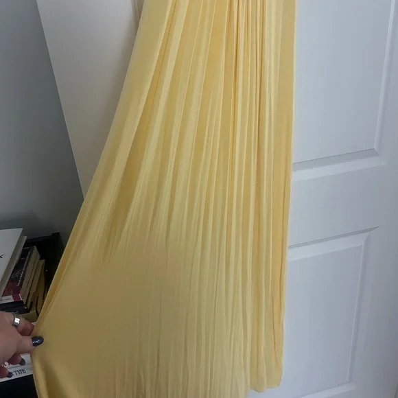 IMAN Elegant Yellow Maxi Dress - Picture 3 of 4